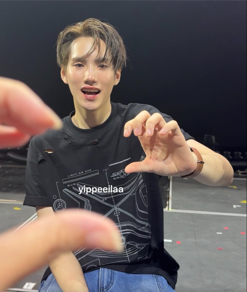 yippeeilaa's tweet photo. รักอ้วมม😭😭🫰🏻🩷🩵 https://t.co/NtX9fPvS0f