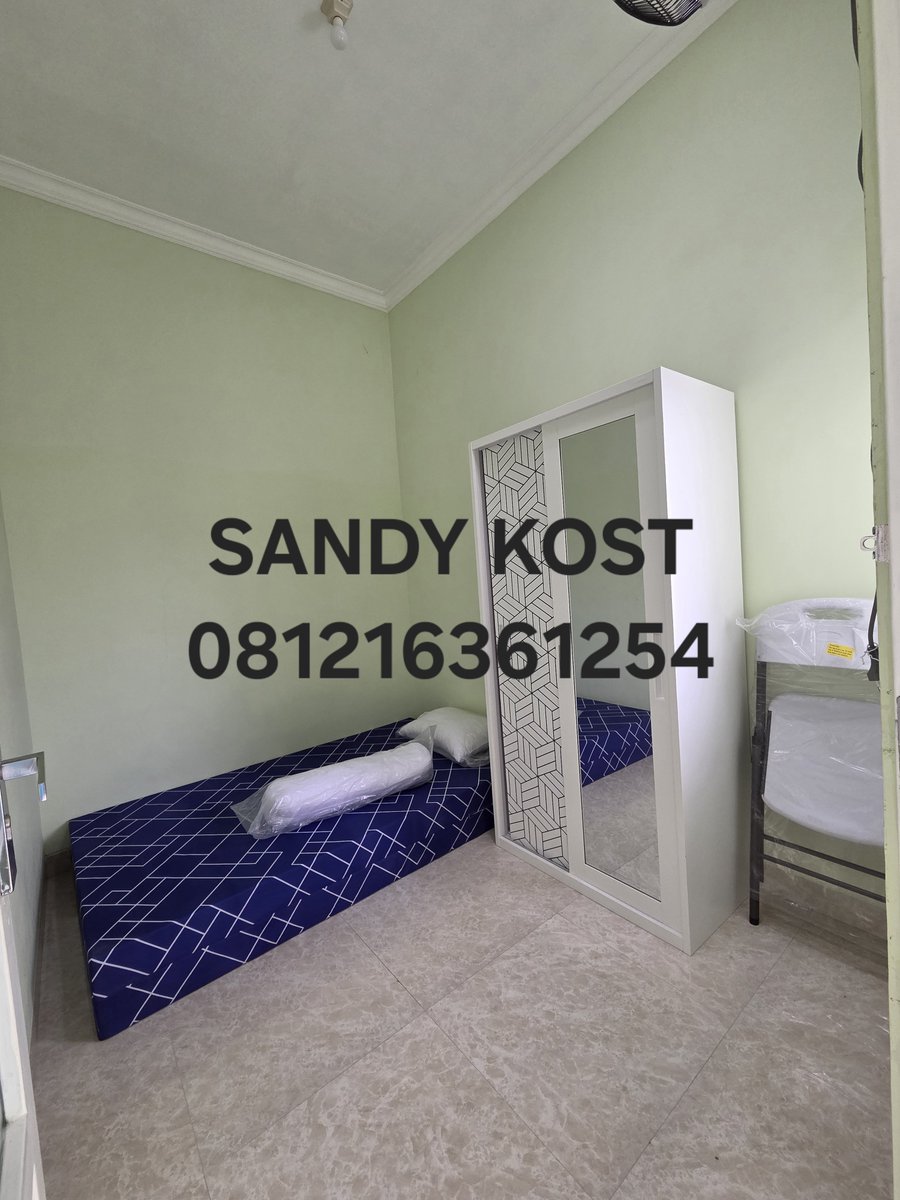 sandrafirdausia's tweet photo. KOST PUTRA

Fasilitas:
Kasur
Bantal
Guling
Lemari
Meja Belajar
Kursi Belajar
Rak Sepatu
Kipas angin
Free Wifi
Cctv 24 Jam
Free Listrik
Dapur Bersama
Kulkas 
Parkiran Motor

10 menit ke kampus UB, UMM, Unisma, Polinema

HANYA 800.000/bln

#kostmalang #kostputramalang #kostputraumm https://t.co/7jUvobbuME