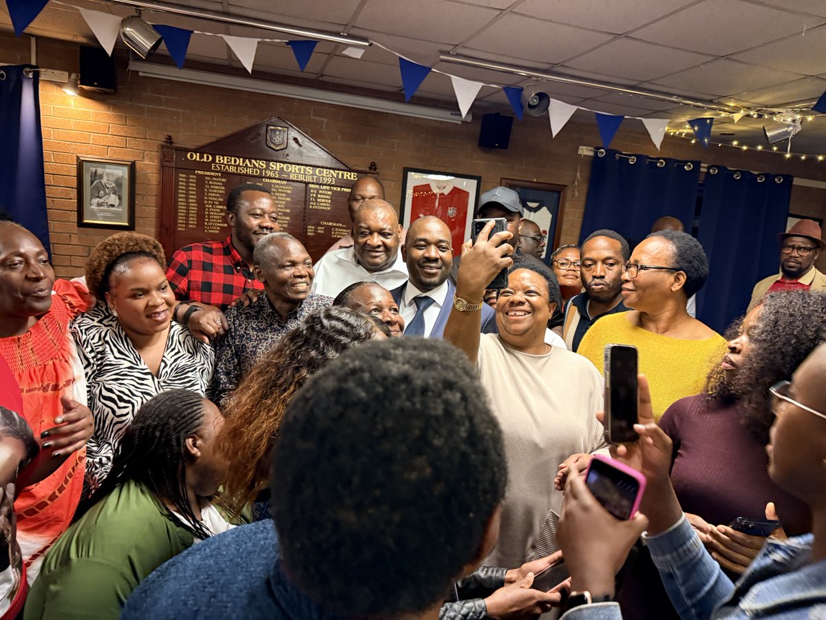 nelsonchamisa's tweet photo. Thank you, UK, for your incredible warmth, love, and hospitality. Your support, encouragement, and unwavering commitment to a New Great Zimbabwe is truly inspiring.  A Citizens Government in our lifetime! 
Together #WeTheCitizens can never be defeated. #TheNew https://t.co/BpPZzbISN3