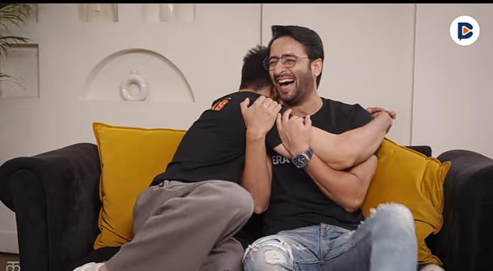 IamSamsforyou's tweet photo. What a fun, chaotic interview 🫶 Pure bhaichara between Avinash and Shaheer😍
#Avinashmishra #Shaheersheikh

https://t.co/vZM8PgRryG https://t.co/BdIfEXhUxy