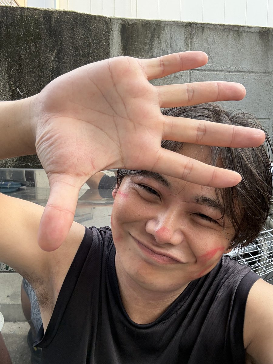 mackenlow12's tweet photo. #コミックヒーローズ 5ステめ終演！
ご来場いただいた皆様、ありがとうございました！！

今回はムンタッタとしてちゃんと役割を果たせたシーンがあって、個人的には満足でした…！！

でも、一部お客様から「汁が足りない」とのご感想をいただきまして。
…まじか。もっと出さないと…！
がんばるぞ！ https://t.co/iwoHB7MWEj