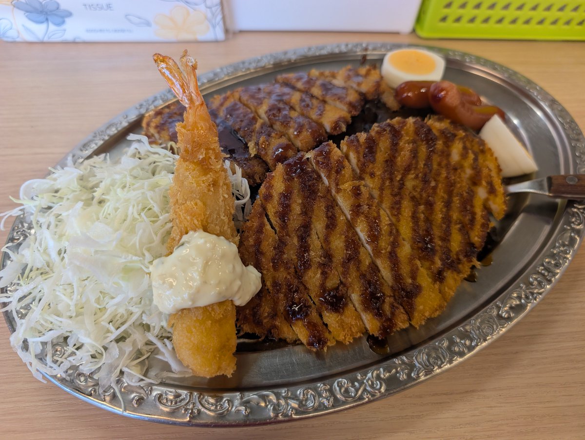 Mr_Gedo's tweet photo. 今日は5のつく日なのでゴーゴーカレー

今回はトッピングなしのシンプルなメジャーカレー

全然シンプルではなかった

昔はこれが1000円で食えたってんだから凄い話だ
#飯テロ神くー団 https://t.co/0aAjLGxgCo