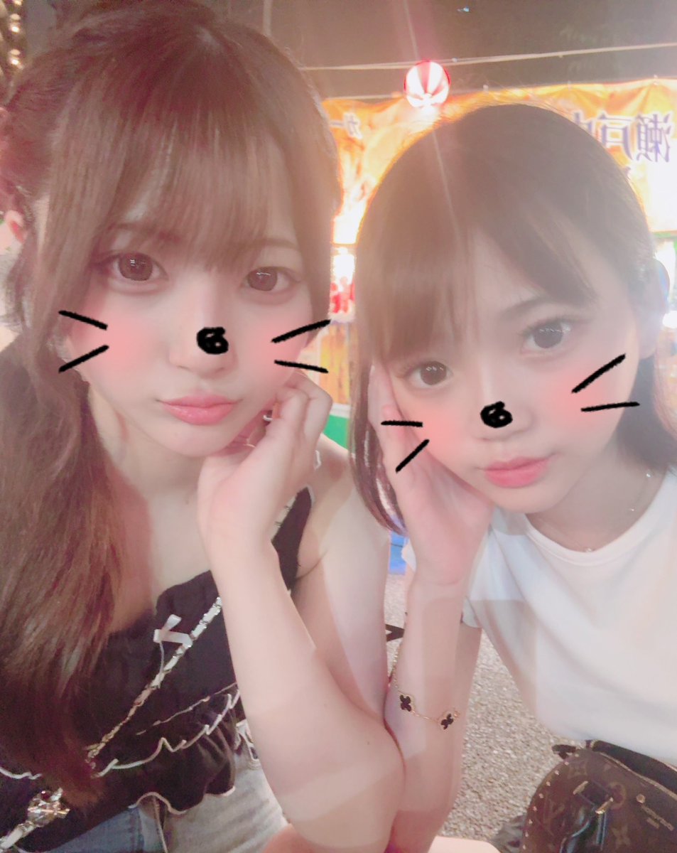 r_lkf's tweet photo. 彼女と夏祭り行ってきた( ꈍ꒳ꈍ )
暑さと雨のせいで一緒におうち帰って0.5秒でお風呂に入った。🔚 https://t.co/OYWFM5r9Gh