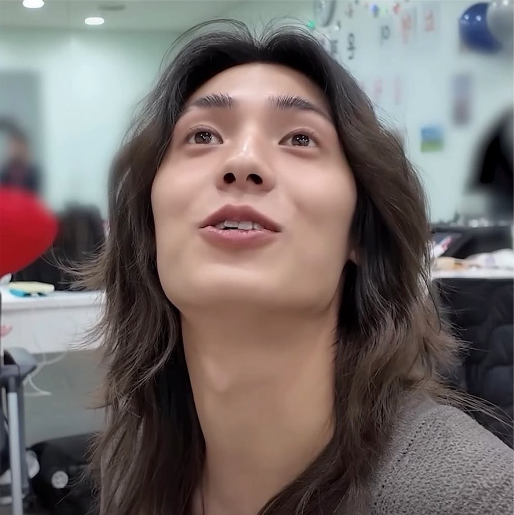 puppojoo's tweet photo. 못참겠ㄷㅏ https://t.co/j5LxxKKb0x