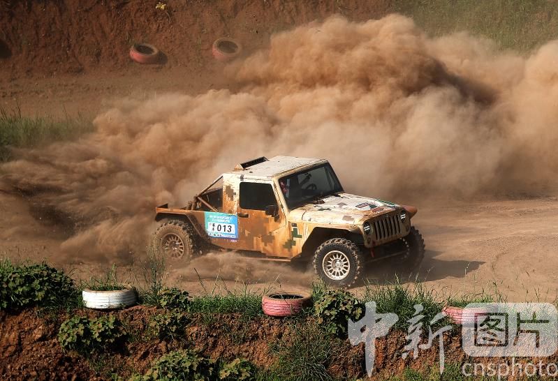 photo_cns's tweet photo. The Dongbao Shengjing Mine off-road race kicked off at Shengjing Mine Off-road Park in Siping Village, Dongbao District, Jingmen City, Hubei Province, on July 11, 2026. 
(Photo by Zhao Ping/CNSPHOTO)
#ImageChina #影像中国 https://t.co/uENZ3BqBYM