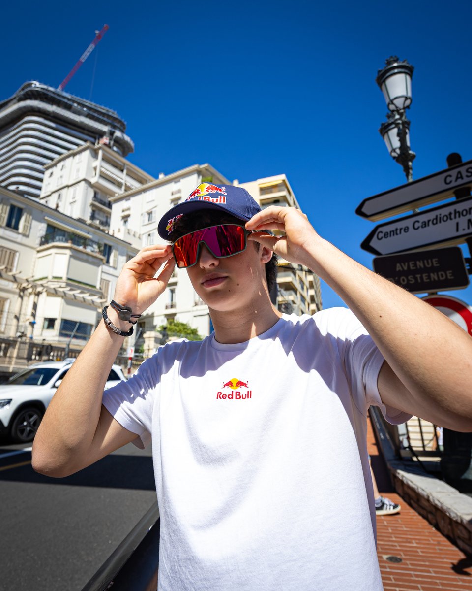 Slicer_F1's tweet photo. Colnaghi P10-->P4 

Gran largada ganando 3 lugares + 3 por accidentes. Se defendió de ugochukwu, muy buen ritmo, el circuito está complicado con mucho desgaste

Faltó un poquito para pasar a Rivera por el podio pero el resultado es igual buenísimo. Mañana larga en P3 https://t.co/irALBzeQmR