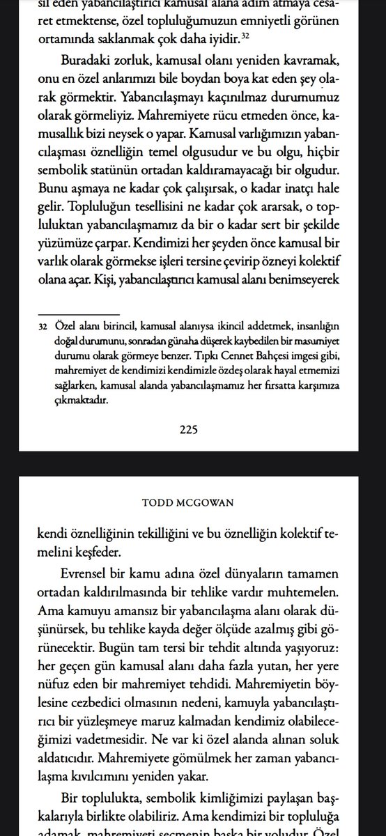 mstlbmbm's tweet photo. "Kamuyu bir mahremiyet okyanusu içindeki bu yalıtık adalara hapsetmek"
Tam olarak woke/cancel culture tanımı. İnsanların sosyal medyaya kamusal alan muamelesi gösterip hem kendi mahremiyetlerinden feragat etmemelerini hem de sözde eylemsel tavırlarda bulunabilmelerini sağlıyor. https://t.co/v53aBKxKrg