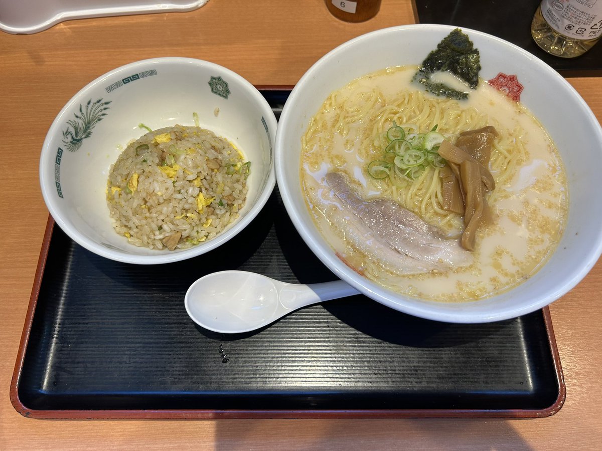 Benriya65's tweet photo. 今日の夜ご飯 https://t.co/PSzZGaR9k9