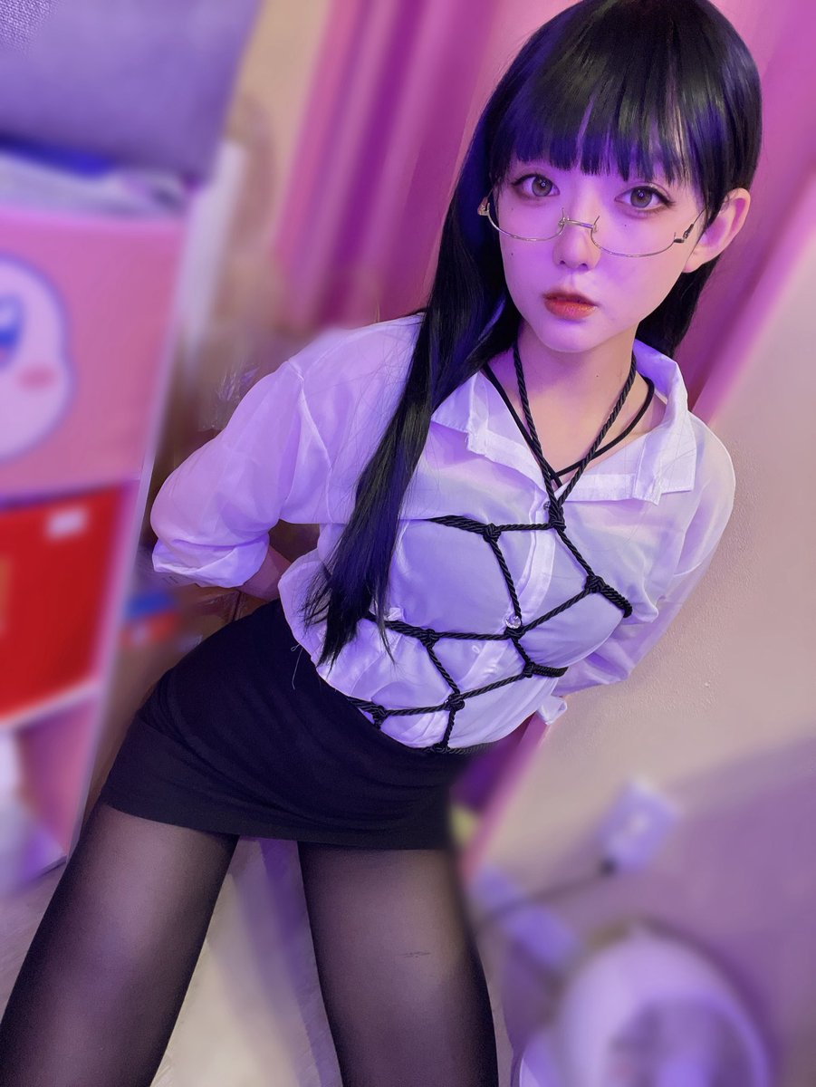 lirca12kanata's tweet photo. ⛓️⛓️⛓️⛓️⛓️
    『もっと縛って…』
     ⛓️⛓️⛓️⛓️⛓️

589様BDイベ2日目もよろしくお願いします🫶
雌豚として全力肝臓いたしますので遠慮なくお祝いしてください🥂
有料メニューは〝来てから伝える〟ではなくお早めの注文をご協力お願いします🙇‍♀️

本日1時まで🕐
 #すすきの #コンカフェ https://t.co/GrpiRLrg7H