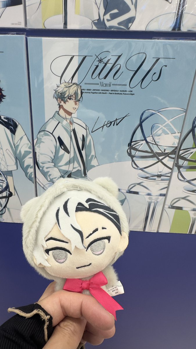 kk819stm's tweet photo. お出かけ帰りに、
名古屋のアニメイト寄って撮った📸
アルバムたくさん聞きます！

 #ビバレン
 #クランヴ https://t.co/ov2WHOUrFt