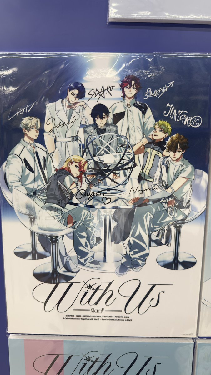 kk819stm's tweet photo. お出かけ帰りに、
名古屋のアニメイト寄って撮った📸
アルバムたくさん聞きます！

 #ビバレン
 #クランヴ https://t.co/ov2WHOUrFt