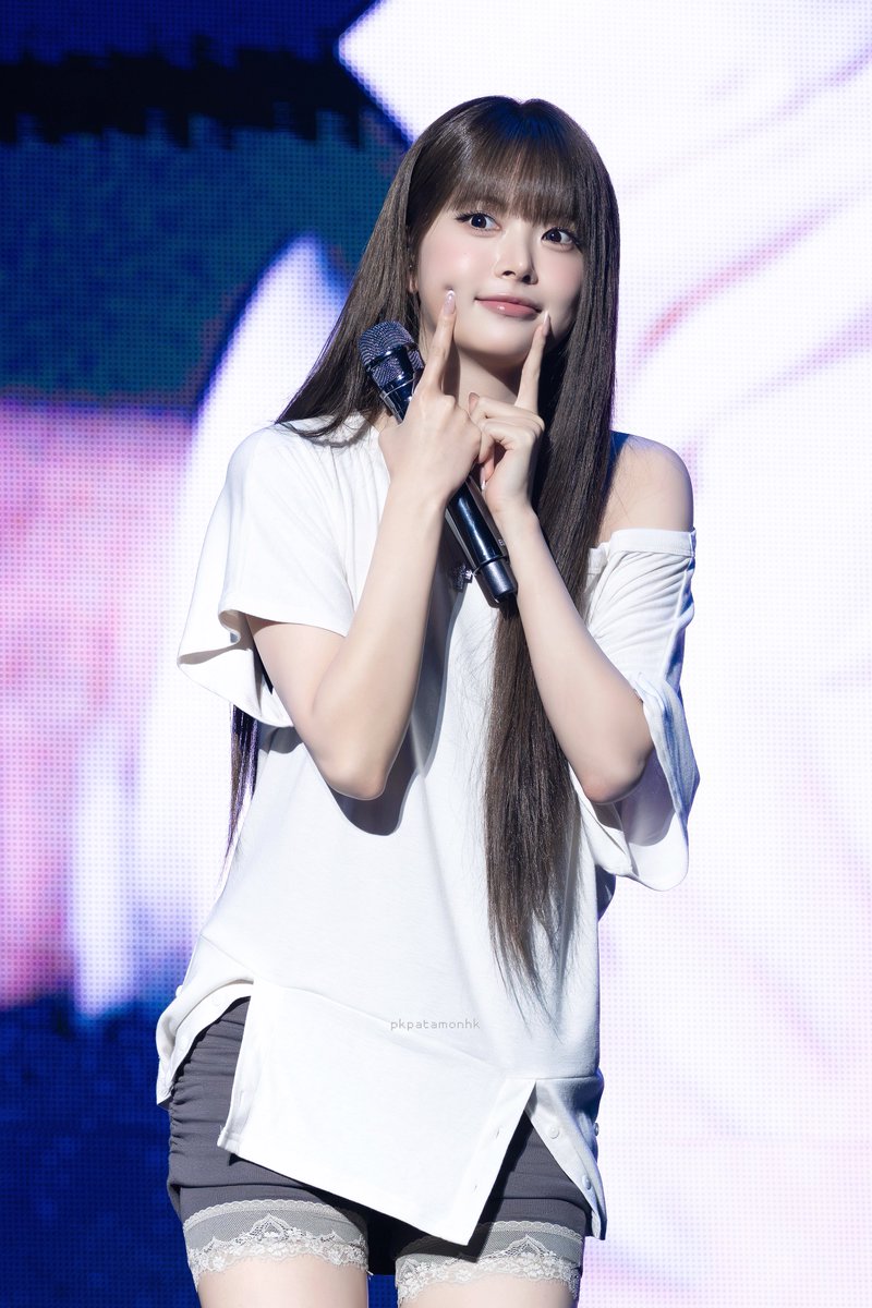 pkpatamonHK's tweet photo. 260712 PUREFLOW IN INCHEON

🍒

#르세라핌 #홍은채 #은채 
#LE_SSERAFIM #HONGEUNCHAE https://t.co/l8mMAi4OTo