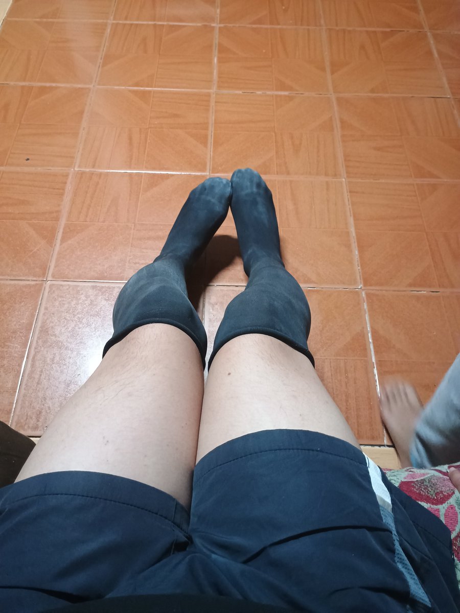 femboy_feeet's tweet photo. Honey, why are you leaving me all alone? Come and keep me company, I have your favorite socks~~~~~💜
#femboy #feetfetısh #feetfemboy #foryou #twin #female https://t.co/1UMnIXr8Fz