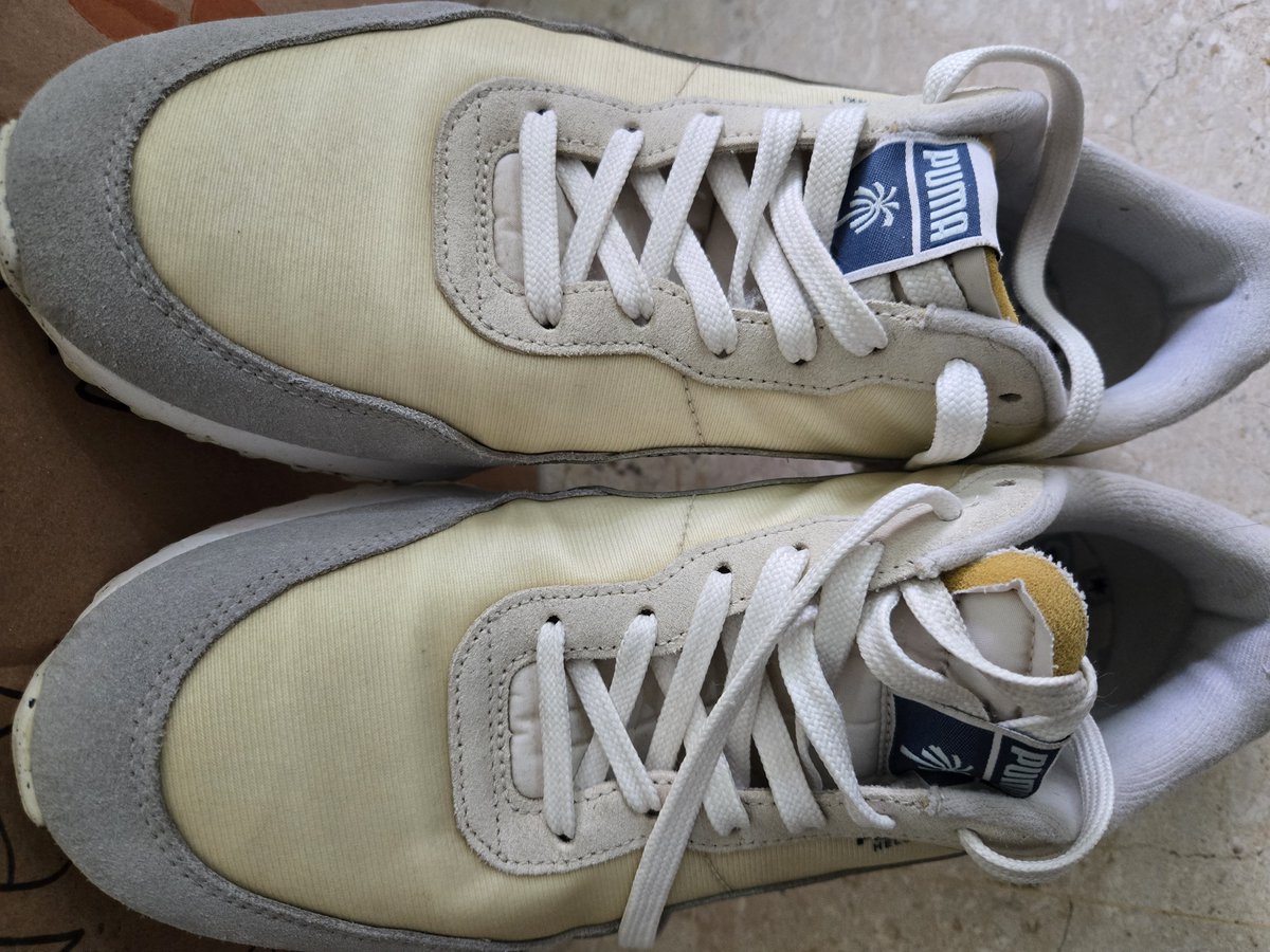 khuramIq's tweet photo. Halloo @PUMAGolf  please suggest why my new golf shoes have turned yellow after just first few rounds is there any thing I am doing wrong? https://t.co/UoqlzTGrXI