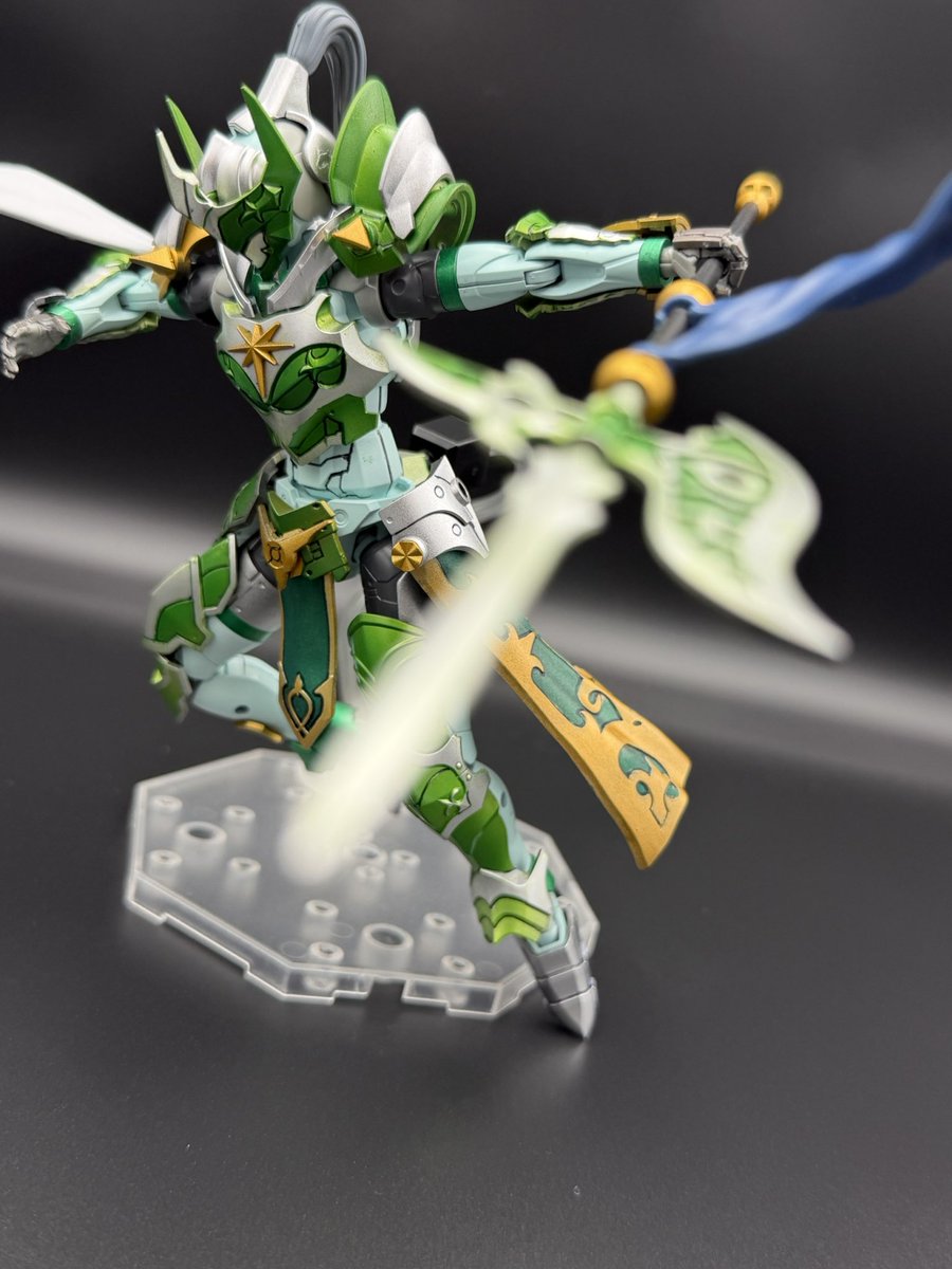 syouta751222's tweet photo. なかなか完成出来なかった
ランサーナイトのクラスアップがやっとできました😆

コマンダーのフェイスパーツがイケメンすぎる🥹

リーベルランサーコマンダーです😊
よかったら見てやってください🙇#30MF https://t.co/RHJVybuGp1