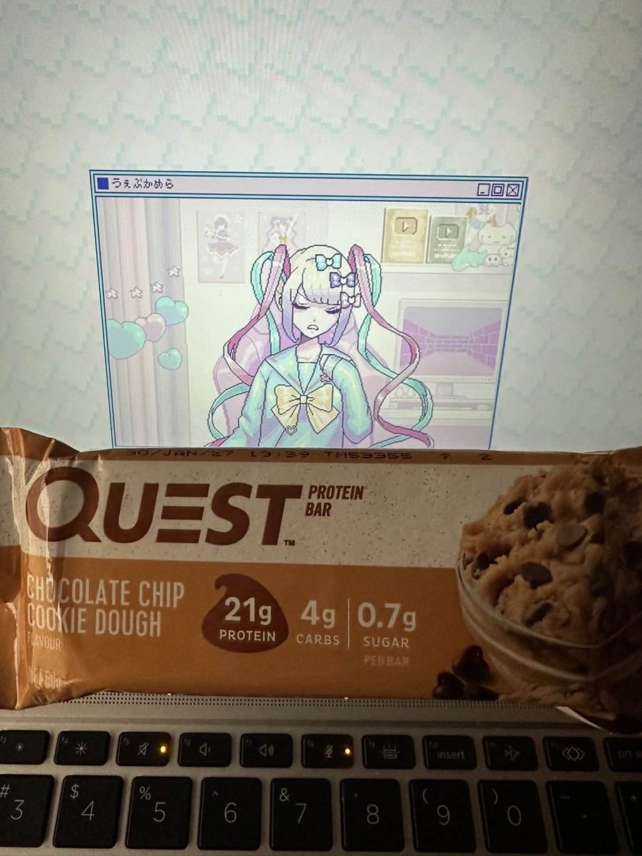 mageatsalot's tweet photo. fat girl eats fat lunch while crying and complaining about being fat 
#shedtwt #edtwt #edrtwt #ricecaketwt https://t.co/lR8k8ez28K