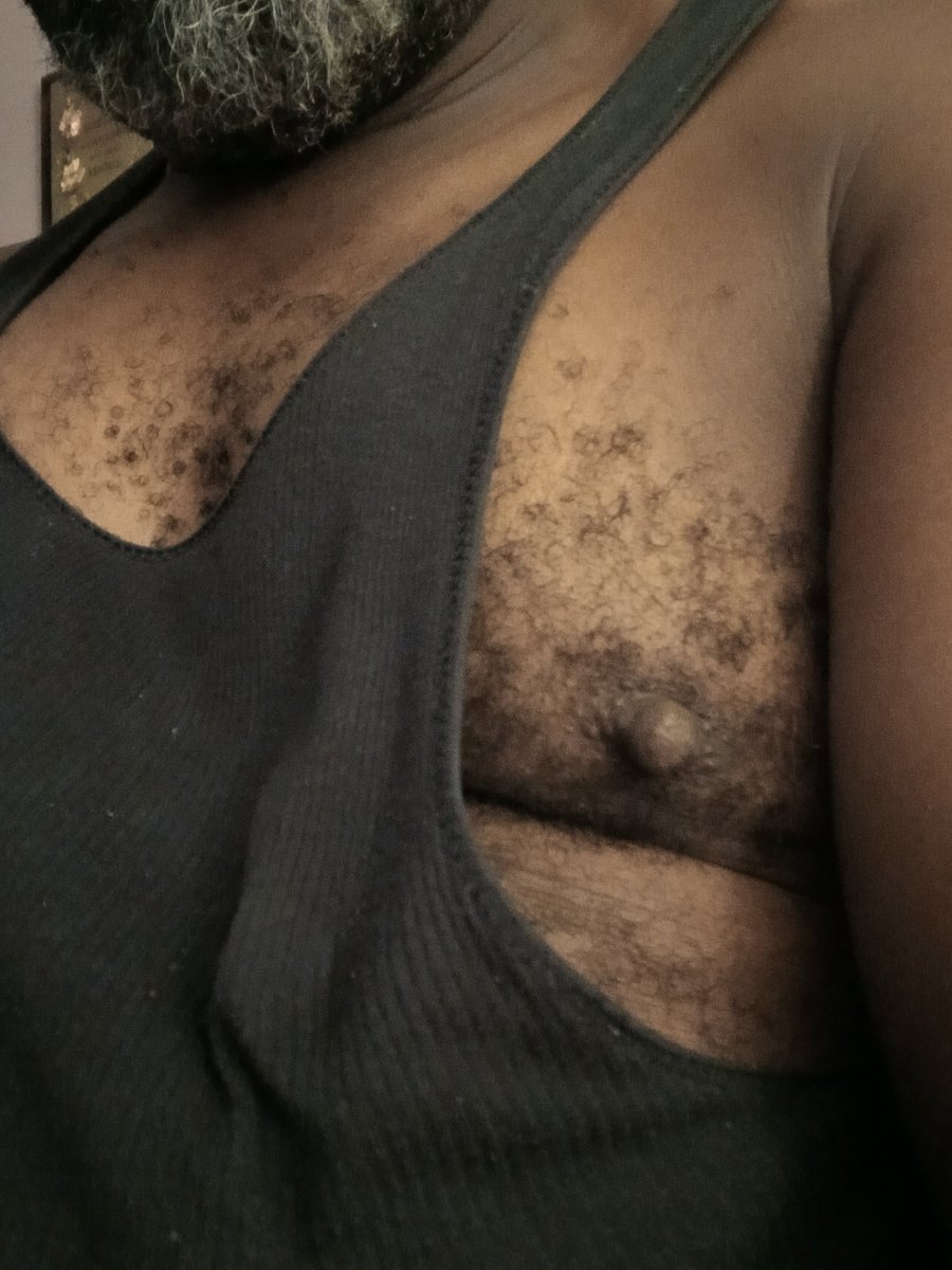 hairyfanboy's tweet photo. #flexfriday and #freakyfriday always converging on the last weekend of July around this part. Happy #Bleather everyone #ifyouknowyouknow https://t.co/1MWD8DJpJH