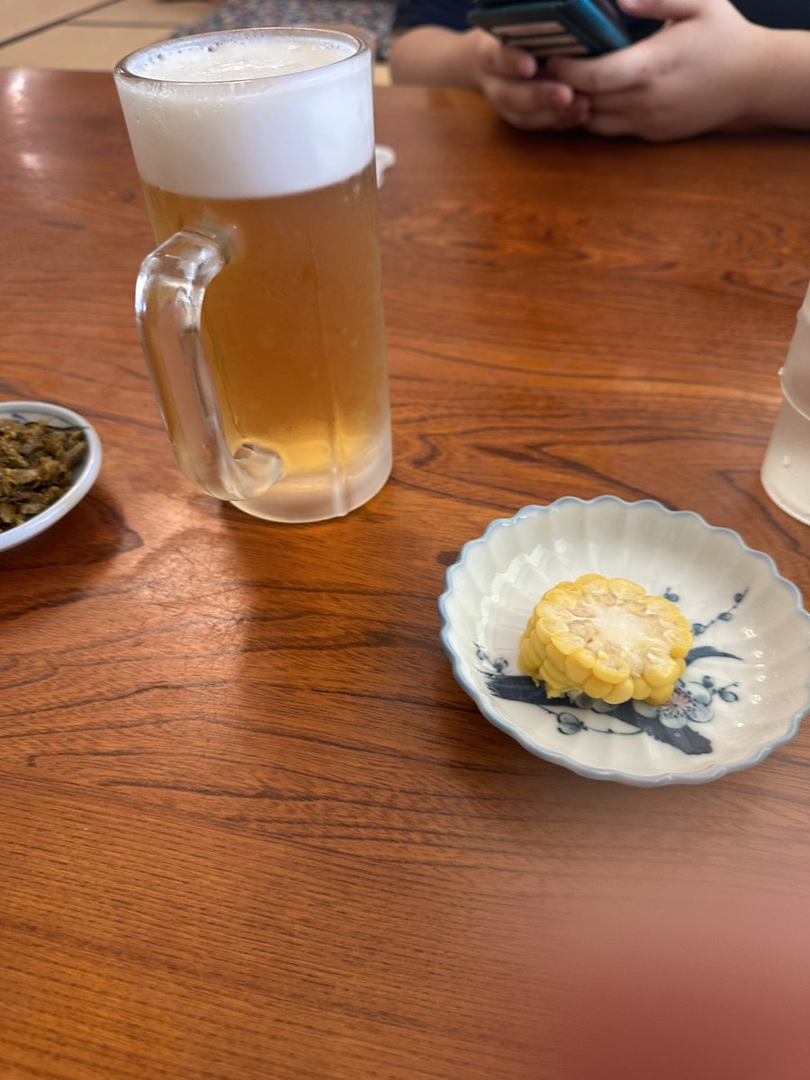 twinkle_05D's tweet photo. 二日酔いには迎え酒(  ˶'꒳'˵ ) https://t.co/gR7ADhsFlW