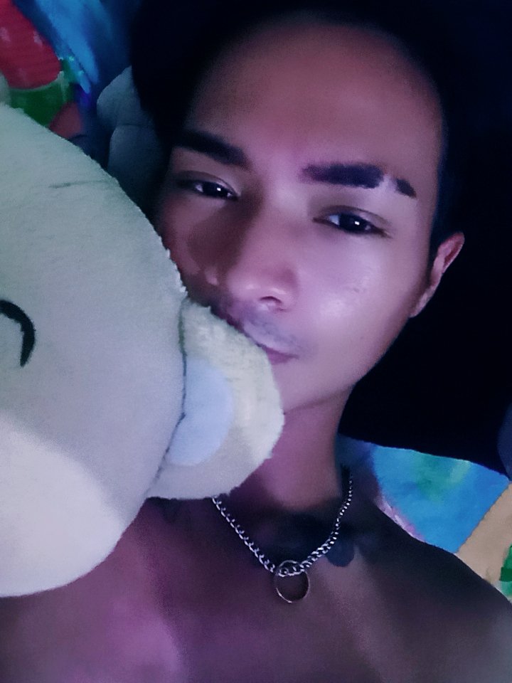 နှောင်ကြိုး tweet media