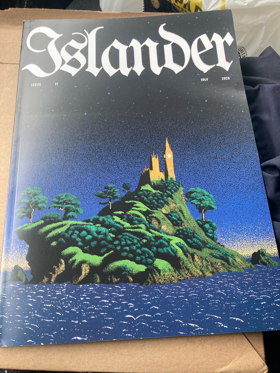 itcanbe_better's tweet photo. @lotuseaters_com My issue arrived! https://t.co/eBV8HPOTtC