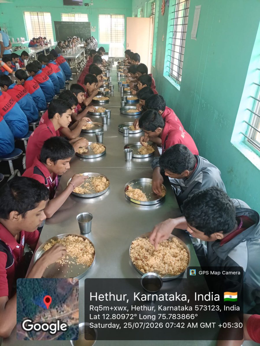 165Mdrs's tweet photo. MDRS 165
25-07-26
Morning breakfast 
#soSocialAudit_SWDMeals 
#socialWelfare_karnataka https://t.co/884jpGVSwe