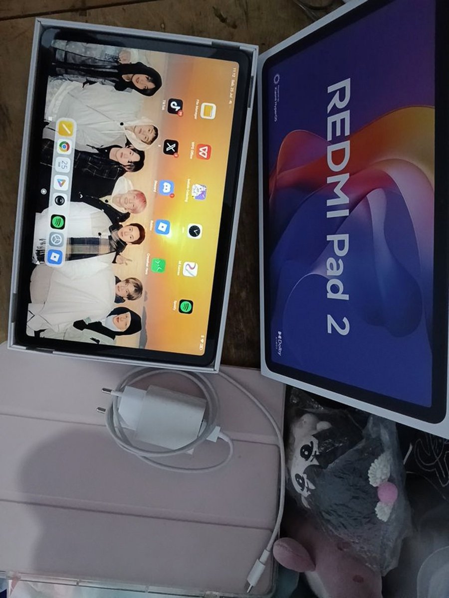 secnnima's tweet photo. WTS - Redmi Pad 2 4/128 GB pemakaian cewe cuman buat nonton sama game roblox
💸 2jt nego tipis
- Graphite Grey
- Garansi Resmi Indonesia
- Kondisi fisik mulus, pemakaian 9 bulan
- Include Box &amp; Charger
- Terpasang tempered glass + free case
- All fungsi normal
📍Bumiayu, Brebes https://t.co/aADyOoEjJh