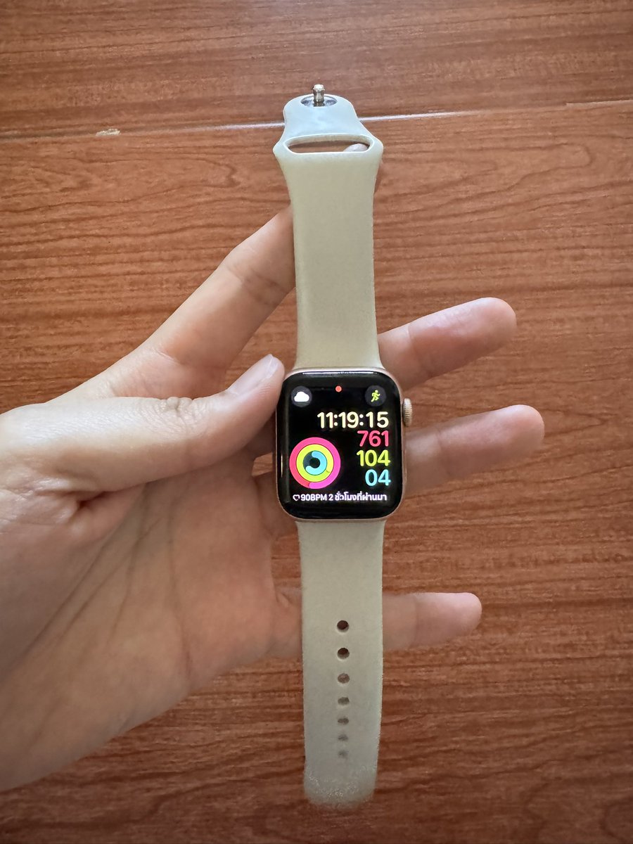 babiechys5's tweet photo. ส่งต่อ Apple watch SE 40 mm
🩷 2,500
ปุ่ม side bottom กดไม่ติดนะคะ
สุขภาพแบต 79% อยู่ได้ประมาณ 12 ชม.
#ส่งต่อapplewatch #applewatch #applewatchมือสอง #applewatchมือ2 https://t.co/KjHhlpVgqk