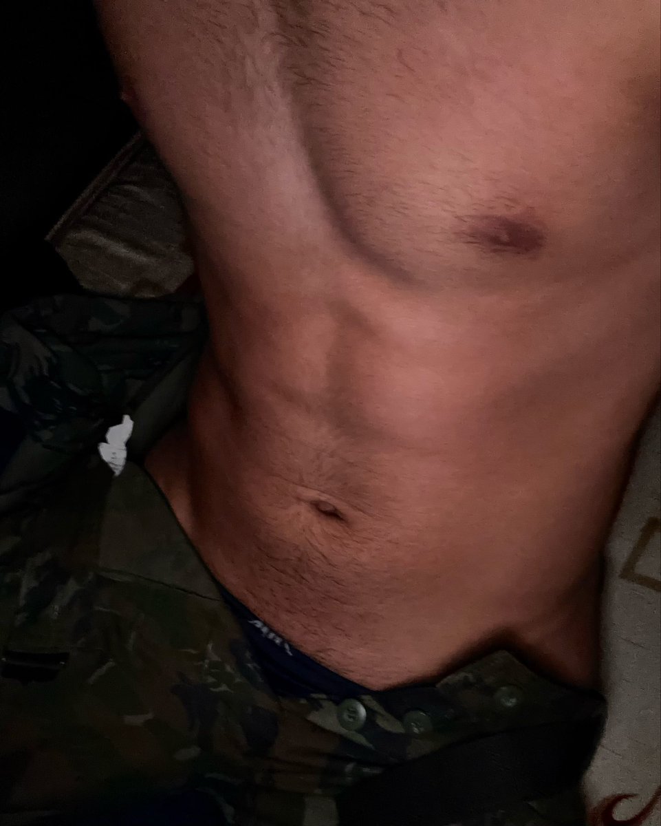 Miltpvh's tweet photo. Tesão aumenta no serviço 
#military #chudai #brotheragemㅤㅤㅤ https://t.co/cPh32Kj2Gj