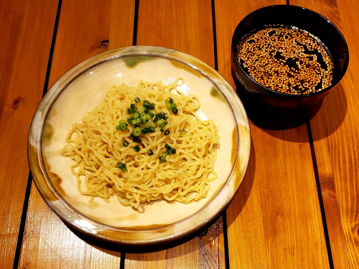 hinata_im's tweet photo. 7月25日(土)
本日15時～23時まで営業致します。
今日のシフォンケーキはオレンジワイン！
餃子の燻製！
冷やしざるラーメン！
スイカやラムネのジンもあります！
お出かけ帰りやお仕事帰りに是非お立ち寄りください。
お待ちしています！
#カフェバー #池袋 #女性限定 https://t.co/0KIa1joIRe