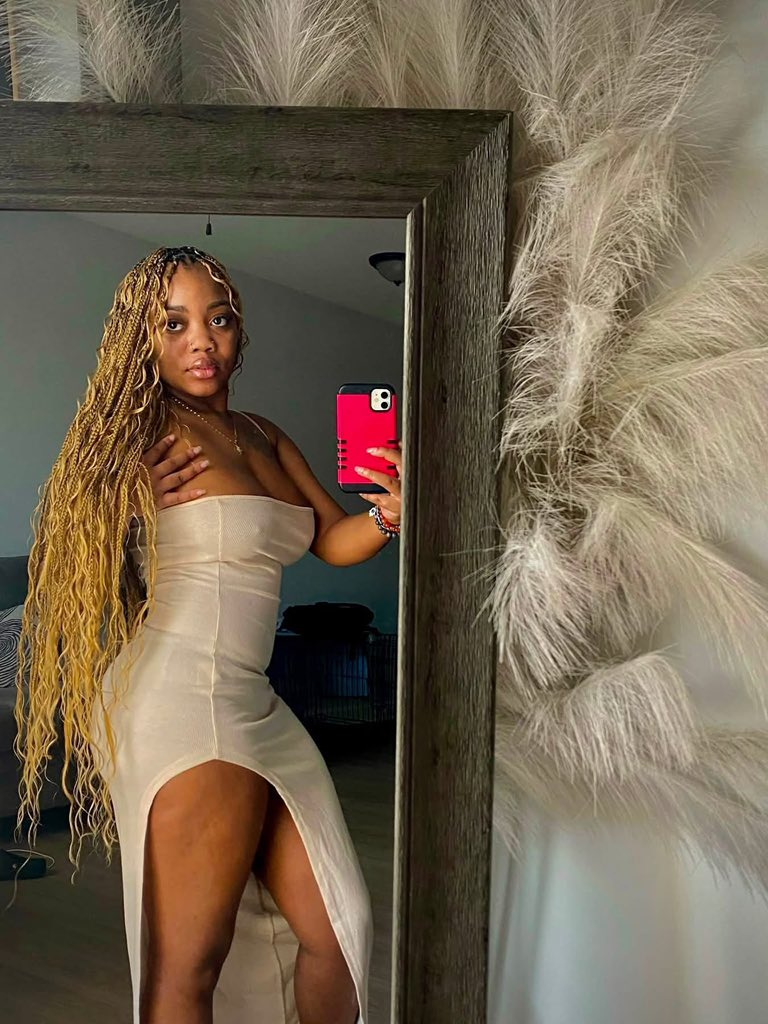 LynSarah13's tweet photo. Blondes have more fun 👱🏾‍♀️🥳 https://t.co/X46ZdUQHq4