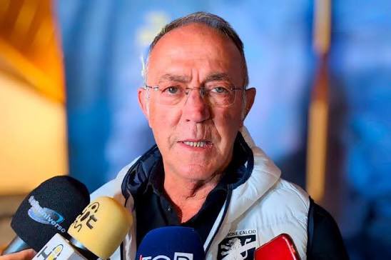SSCNapoliBelgio's tweet photo. Renzo #Castagnini (directeur sportif #Frosinone), annonce à StileTv : « Nous avons pris #Zerbin et #Hasa du #Napoli, tous deux à titre définitif, #Manna a énormément de joueurs à vendre ». https://t.co/kXThzoXWiW