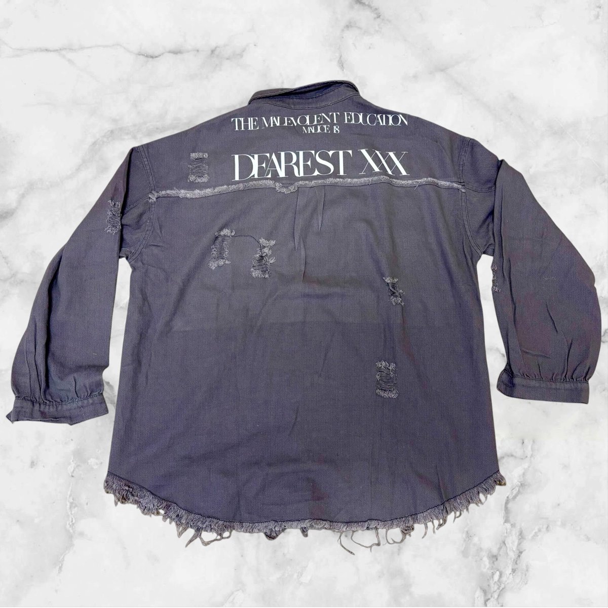 TM_EDUCATION18's tweet photo. TME Distressed Denim Shirt (pink , black)
16,000-

念願のカラーデニムシャツ
しかもダメージ加工です
合わせやすいダメージブラックデニムと気分あがっちゃうようなダメージピンクデニム
着回ししやすいアイテムかなと
腰に巻いてもよき

MZK https://t.co/OzVY6ebHfZ