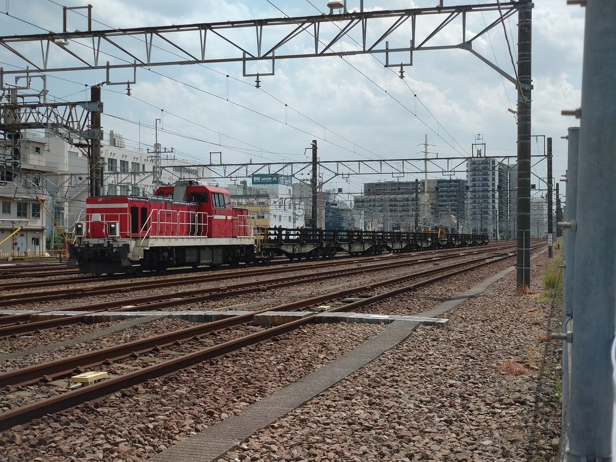 peyoung8201's tweet photo. DD200-21牽引の9294レが新小岩操到着した、 https://t.co/43NhtsTQai