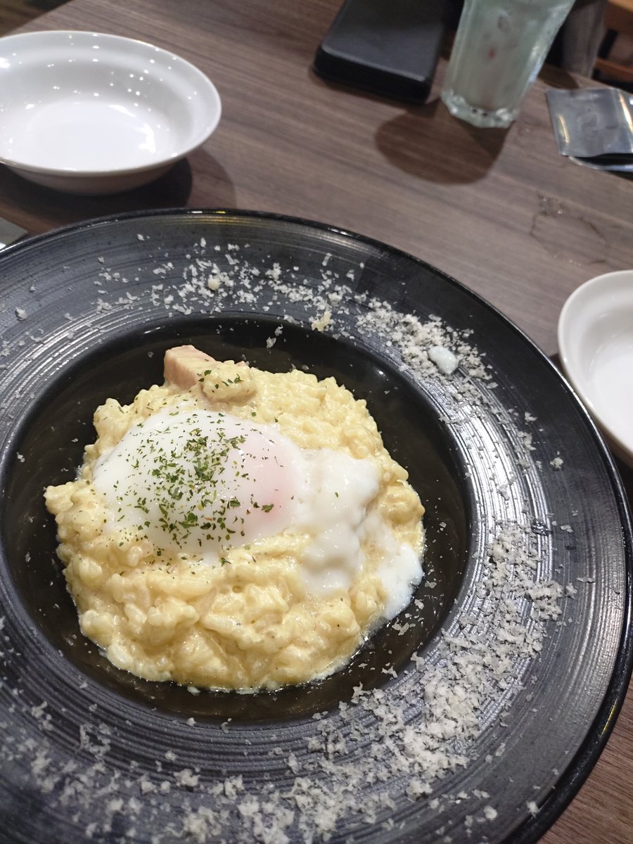 goto_show1's tweet photo. エオルゼアカフェ楽しかった！次は、三宮へ移動！ https://t.co/ysOng3GkYo