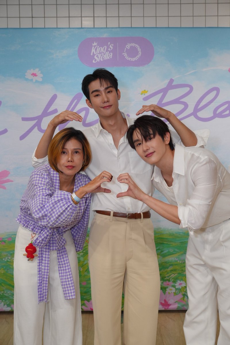 Jack_2404's tweet photo. โพสต์นี้อยากมาขอบคุณทีมงานและผู้จัดงานของking'sStella ค่ะ คือเค้าจัดงานที่เป็นงานลัคกี้ได้ดีมากๆทรีทฟคดีมาก จัดงานเหมือนทสปดงานนึงได้เลย มีขนมมีน้ำไว้ให้หม่ำ มีบูธให้ทำน้ำหอม มีgive setให้คนละ1ชุดและผ้าห่มผืนเล็กที่น้องห่มในไลฟ์ให้คนละผืน เป็นการจัดงานที่ดีมากอันนี้ชมกับทีมงานไปแล้วด้วย มีงานแบบนี้ได้อีกเลยนะคะ ผู้บริหารมาดูไลฟ์ก็บอกขอบคุณฟคบอกยอดชมไลฟ์ก็เยอะยอดกดหัวใจก็เยอะยอดซือก็เยอะ พูดมาทั้งหมดคือมันประทับใจและดีจริงๆ👍🙏

FORCEBOOK WITH KINGSTELLA
#KingStellaxForceBookLIVE