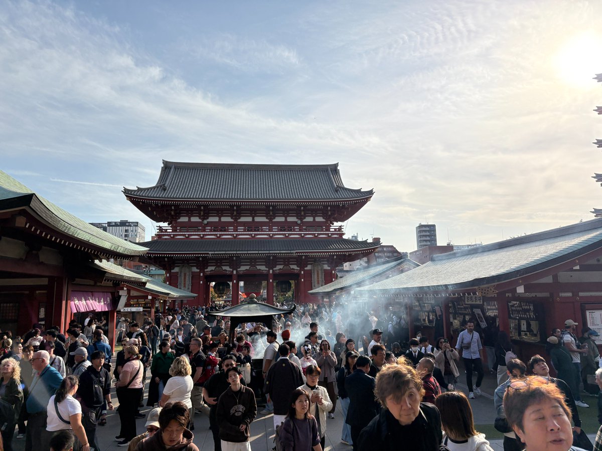 soccer991's tweet photo. 2025/11/7に参拝 浅草寺
反対側
#浅草寺 #御朱印 #神社仏閣 #お寺 https://t.co/WmmBmgjzdQ