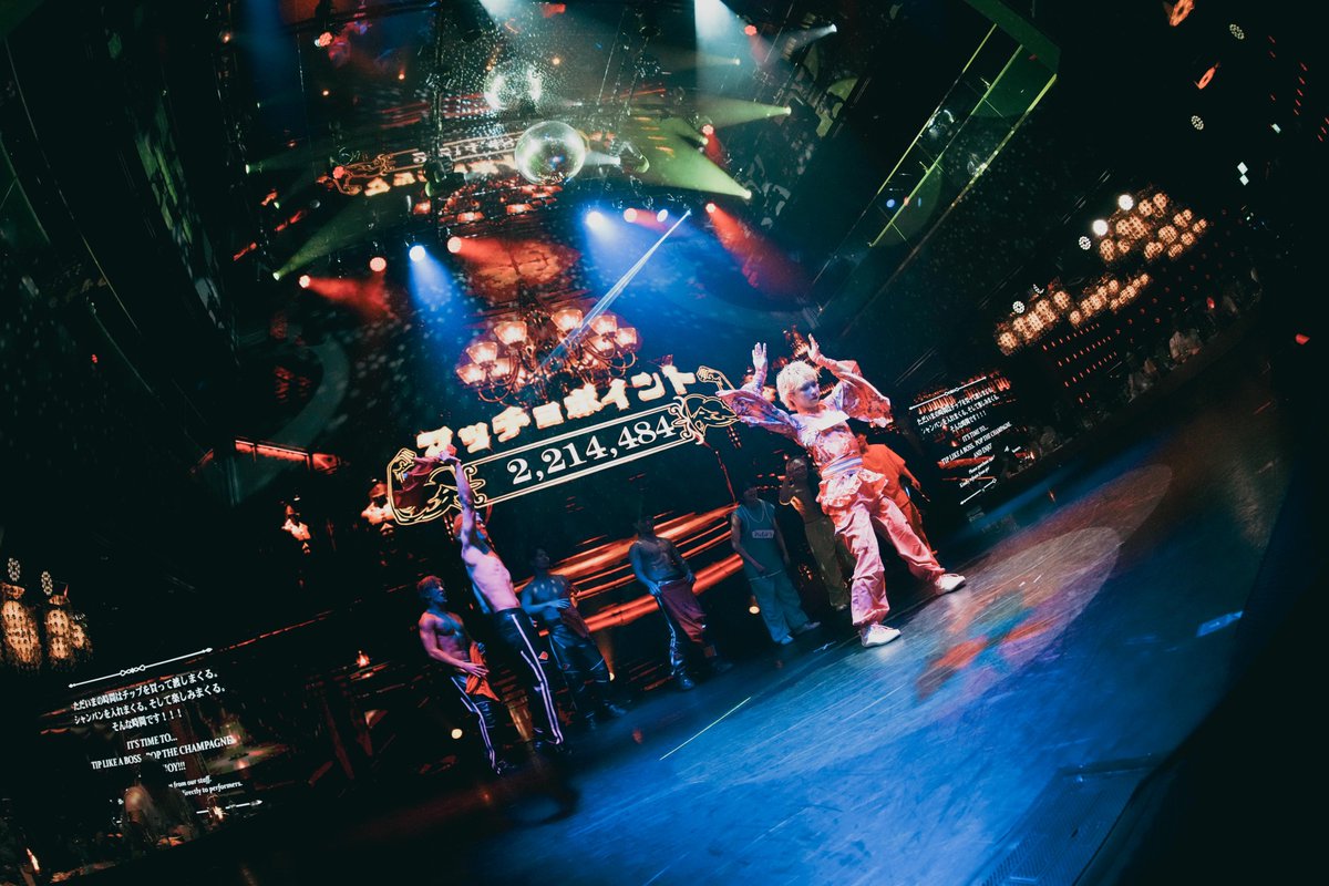 crazymuscle_jp's tweet photo. 【CRAZY FRAME #06】

大道具は、マッチョたち。
《開催中！》7/23(木)〜26(日) 全10公演
日本最大級の筋肉エンターテインメントショー。

12時公演終了！
 本日【16時／20時】の2公演！
⚠️当日券は残りわずか！会場受付にて現地決済でご購入いただけます！
📍座・グラン東京（東京・新橋）

🎫明日の千秋楽チケットはこちら
 https://t.co/x7mO6vhNCN
@takapon_jp