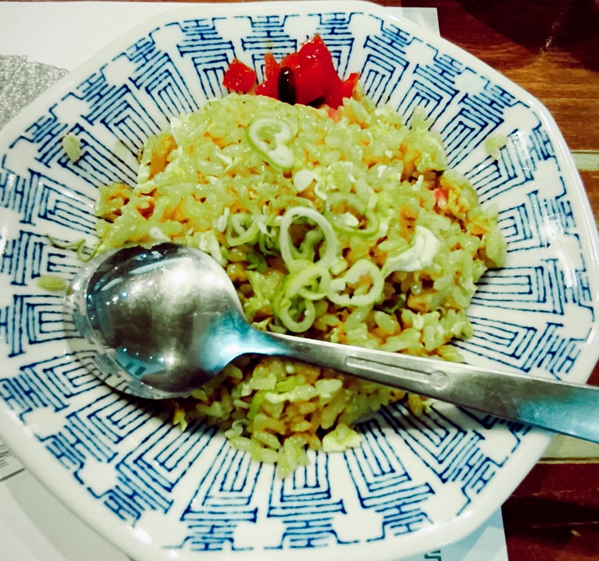 tukagon's tweet photo. 本日の麺活
長岡生姜醤油 竹内商店
冷し生姜醤油チャーシュー＋半チャーハン

FFさんの投稿で冷しがあるとのことで食べたいと思いコチラへ

麺の締まり具合、スープの濃さ、冷たさ全て好み
これは何杯でもいけてしまう😋
追い生姜酢でさらにさっぱり

#新沢葵唯 と食べたい🍜
#須藤凜華 と食べたい🍜 https://t.co/5LEElxYgw9