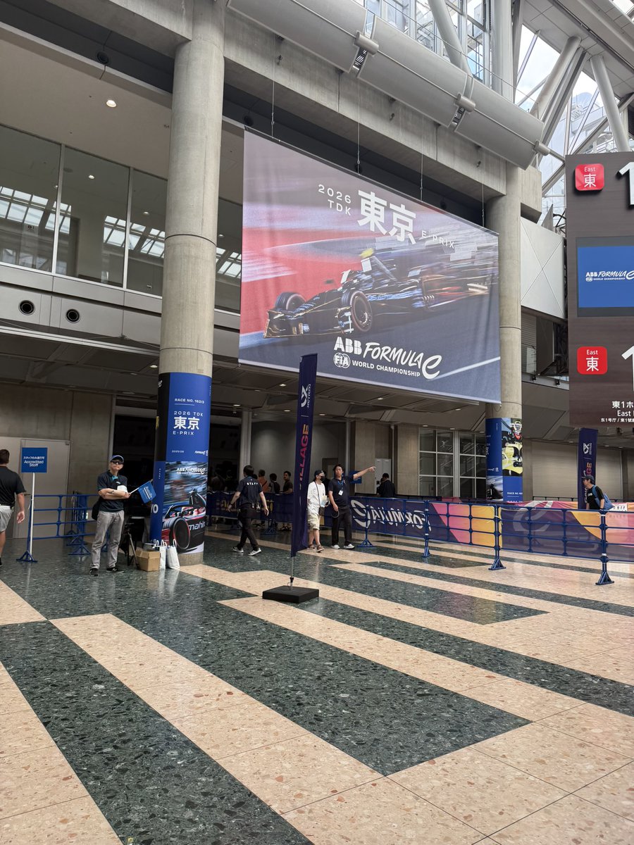 east78710's tweet photo. フォーミュラeどこ入ってよくでどこチケットいるのかわからんすぎる https://t.co/iF10vdWNzC