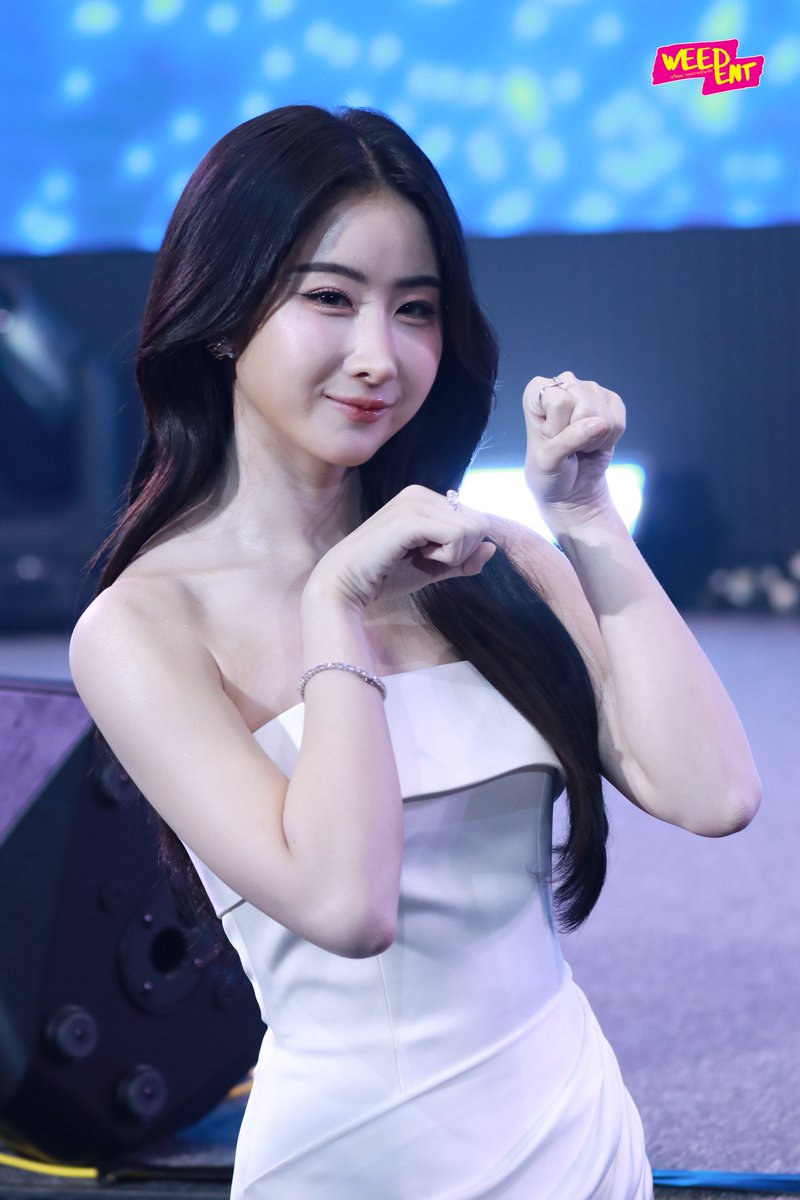 WEED_ENT's tweet photo. " โยโกะ อาภัสรา" ให้สัมภาษณ์สื่อในงาน " Apasara’s Birthday Party" 🎂✨

APASRA THE LUNA LIGHT
#YOKO25thBDfanmeet
#YokoApasra https://t.co/xAW82OAvFD