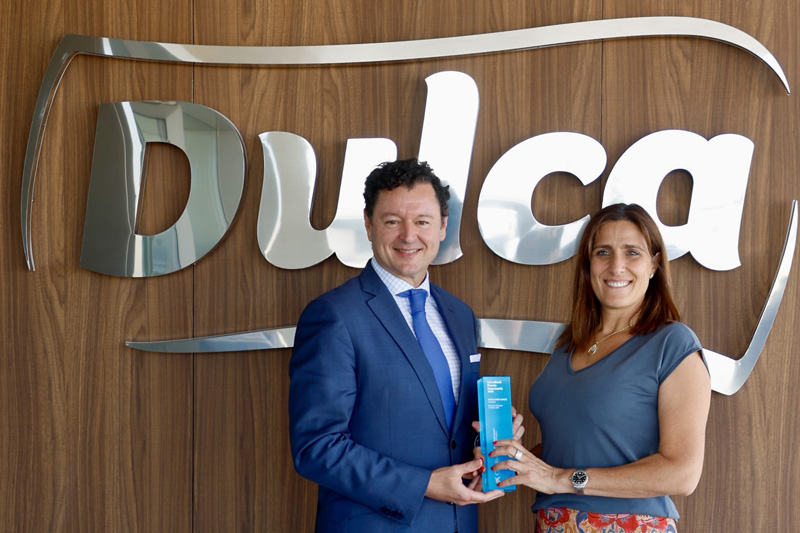 cyleconomica's tweet photo. Noelia Serna, de #Dulca, #Premio #Empresaria en #CastillayLeón de@caixabank https://t.co/YqDEMGOqsP @eduestevezg @efcyl https://t.co/As8GHE1SKN