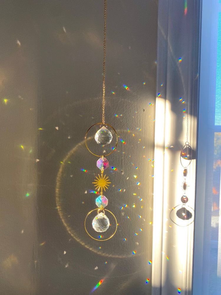 lunecrumbss's tweet photo. pretty suncatchers https://t.co/cUH7Wh1DJa