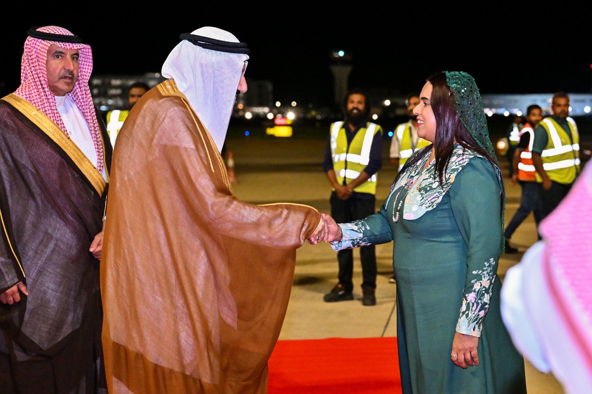 MoFAmv's tweet photo. FM @IruthishamAdam received HRH Prince Dr. Mansour bin Mutaib bin Abdulaziz Al Saud, Advisor to the Custodian of the Two Holy Mosques, Minister of State &amp; Cabinet Member  of Saudi Arabia, visiting as Guest of Honour for the 61st Independence Day celebrations of Maldives. 🇲🇻🇸🇦 https://t.co/4Bd1XLpIS6