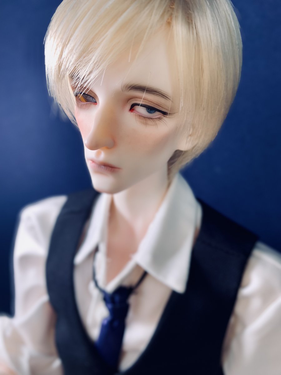 dolktokyo's tweet photo. 【DOLK2F♢入荷ドール】
Dream Valley様より新作ドール【〈期間限定〉Candle Knight - Cadel Fullset】が入荷しました。
蝋燭をモチーフにした幻想的な50cmクラス男子🕯️
華やかな黄金の鎧とどこかアンニュイな表情は絶品です…！
画像4枚目の豪華Fullsetでお迎えいただけます。

50cm/¥111,850 https://t.co/KGYes098yF