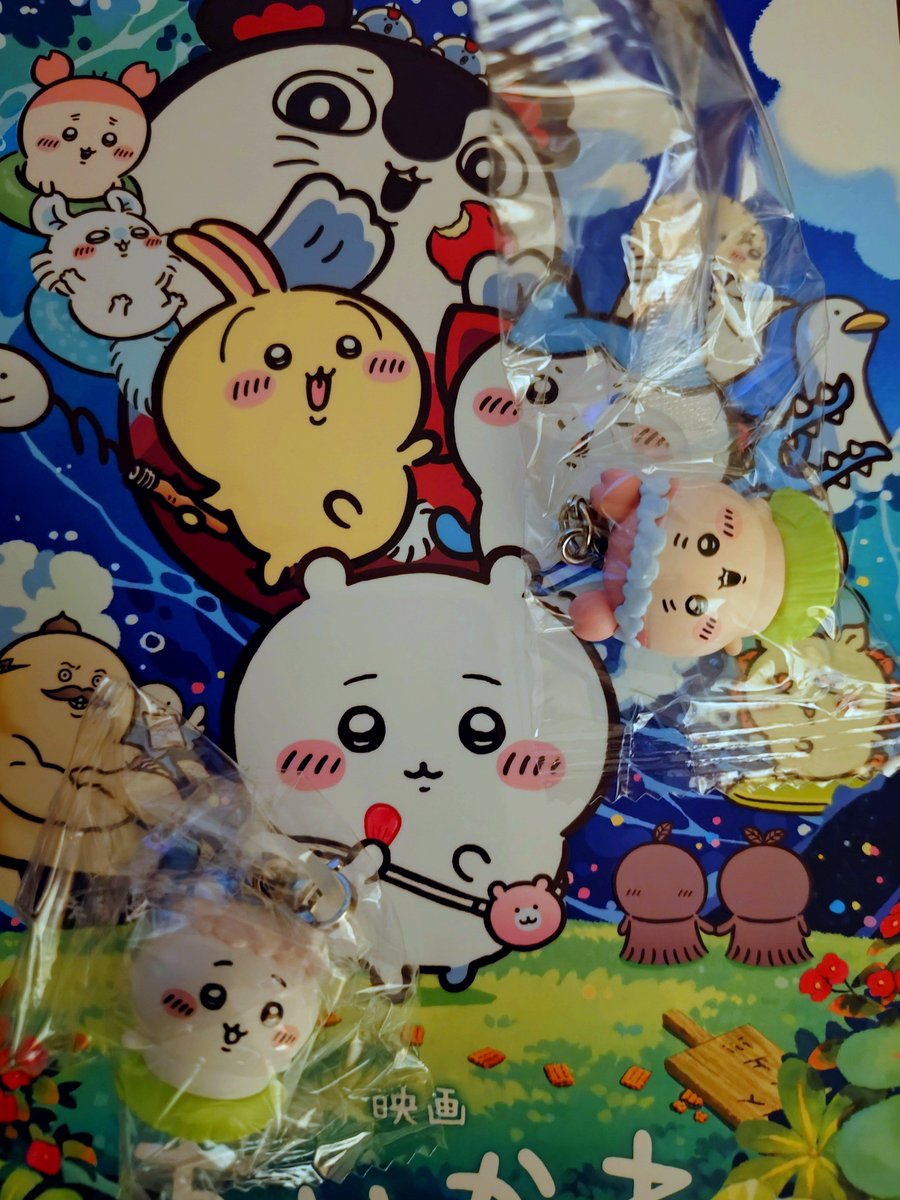 0210_1118's tweet photo. #ちいかわ映画 
ま〜じで想像以上にハチャメチャ良かった
チャームは推し（うさぎさん）でなかったけど、大満足🐰
サイコー!! https://t.co/EKWhsTcVJj