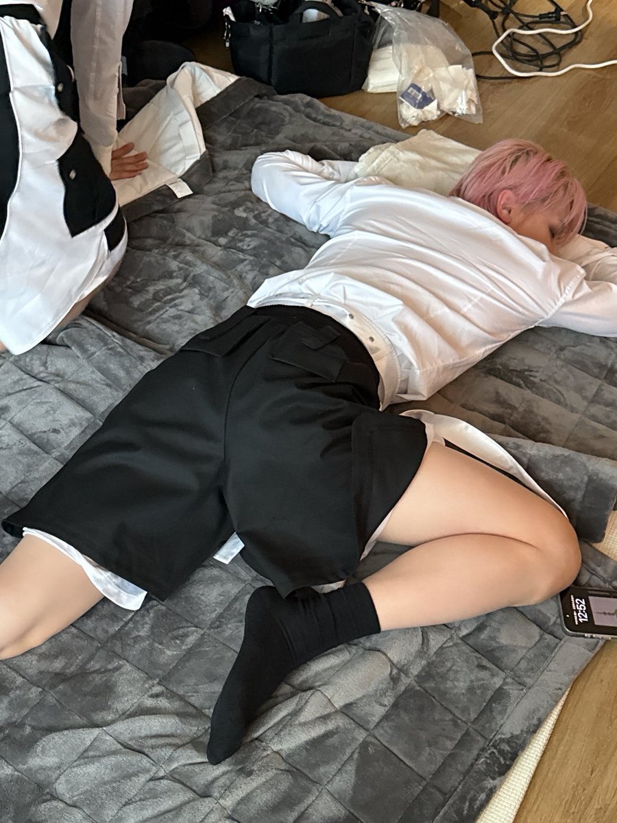 TheFoxHoshi's tweet photo. SAYA BARU BANGUN. https://t.co/sn0qsi3A3y