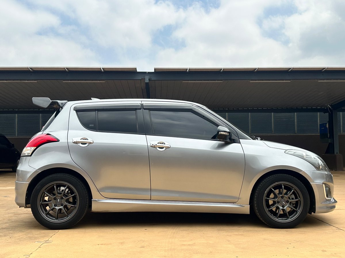 swiftmikes's tweet photo. Suzuki Swift RS (2015)
1242cc K12B, 94Hp/118Nm
Cvt w/paddle shifters
Cruise Control 
Android Radio
Alloy wheels
Mileage 73,000km.

💰  1,180,000 KES
📞  0792806474. https://t.co/eOSZXHSJGN
