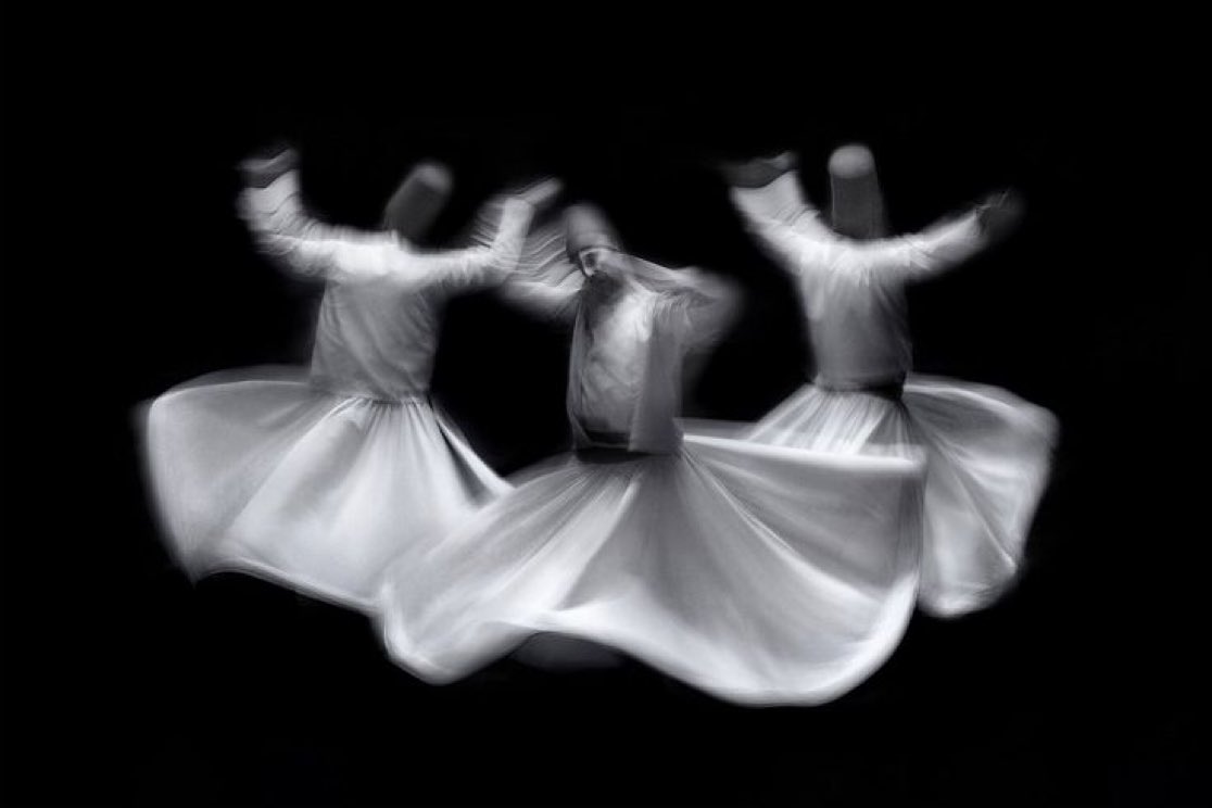 RumiArab's tweet photo. إنّ المرء الذي يعتقد أنّ لديه جميع الأجوبة، هو أكثرُ الناسِ جهلًا.

— جلال الدين الرومي https://t.co/lC4jbgFwx3
