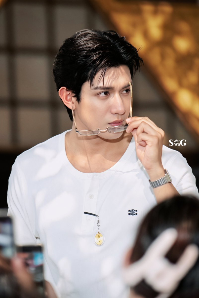 iNaverLand's tweet photo. เน็ต สิรภพครับ หล่อครับ

#netjj​ #netsiraphop https://t.co/iEm0EZhvoM