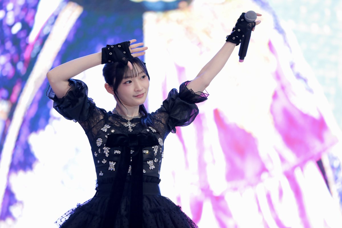PPPdddes's tweet photo. "5thシングル『HANAKIN/シャニカマー』発売記念 ミニライブ＆一言お話し会イベント"第1部
2026.07.25 at セブンパーク天美

宮本 佳林さん (@karin__miyamoto)
②

撮影曲: シャニカマー
#HANAKARIN #HANAKIN #宮本佳林 https://t.co/of4mvGjB3G